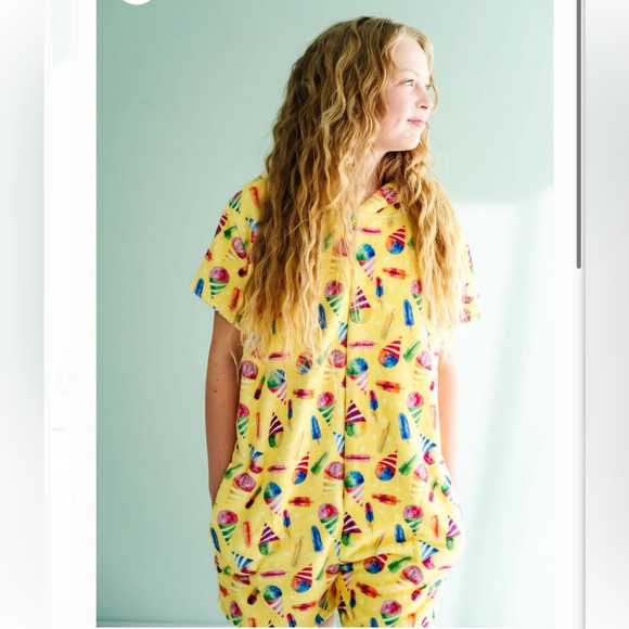 NWT Macaron + Me plush romper - Picture 3 of 6